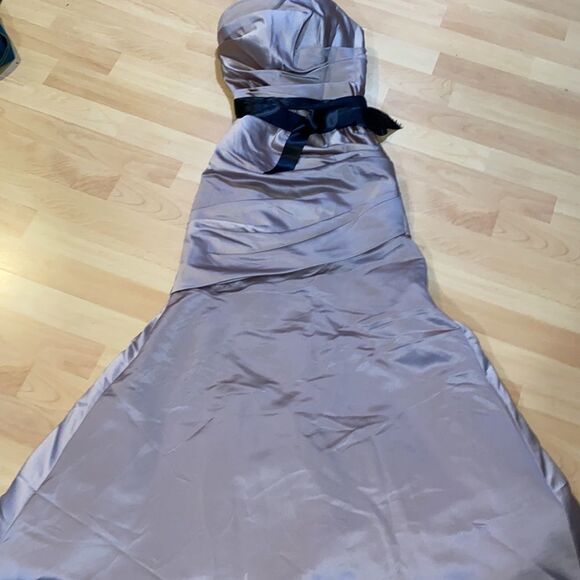 WTOO by Watters & Watters Strapless Champagne with Black Bow Maxi Gown size 2 - Picture 8 of 15